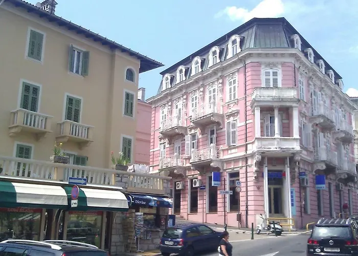 Secret Garden 오파티아