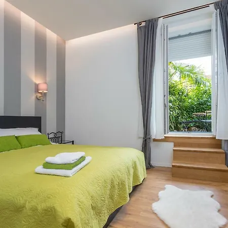 Secret Garden Apartment